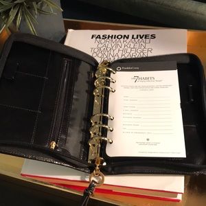 EUC VINTAGE LEATHER FRANKLIN COVEY PLANNER